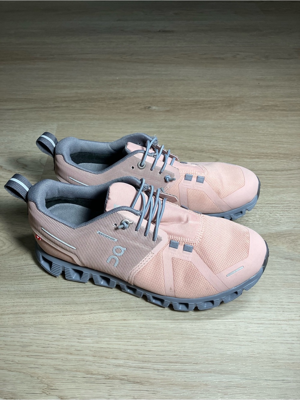 On Cloud 5 Waterproof Women's Running Shoes Rose Fossil Size 6